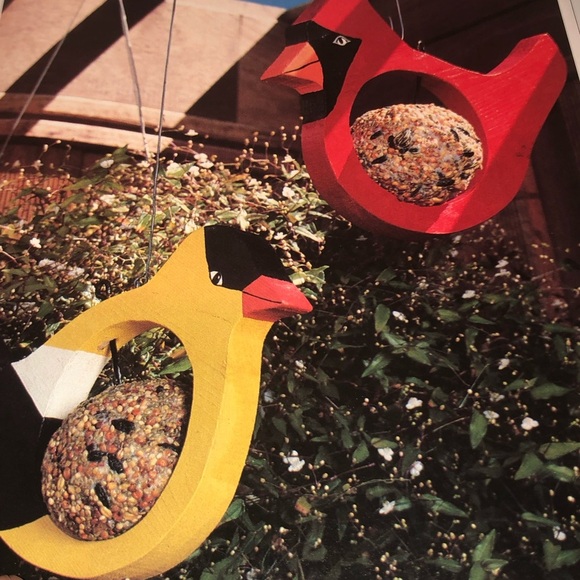 Better Home and Gardens Quick & Easy Woodcrafts Book - gently used - Picture 3 of 8